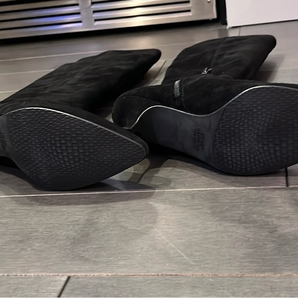 Stuart Weitzman Kitten Heels Boots - Picture 6 of 7